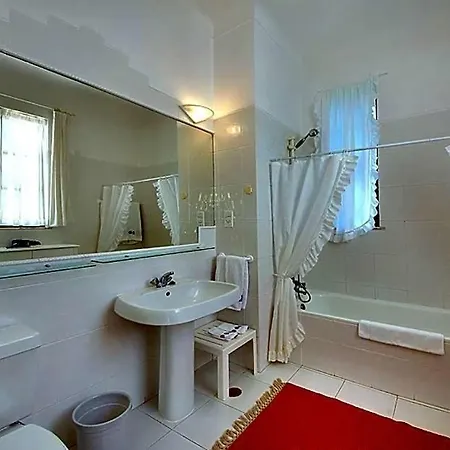 Alvor Sleeps 10 Pool Air Con Wifi فيلة *