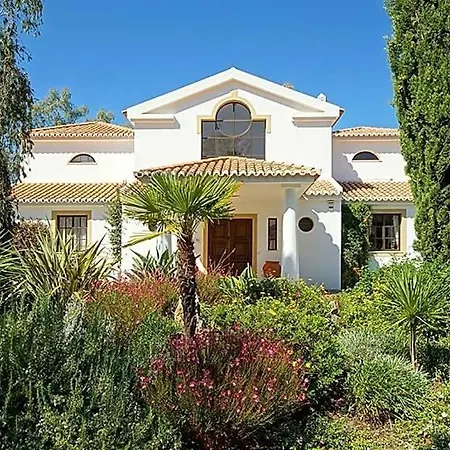 Villa Alvor Sleeps 10 Pool Air Con Wifi *